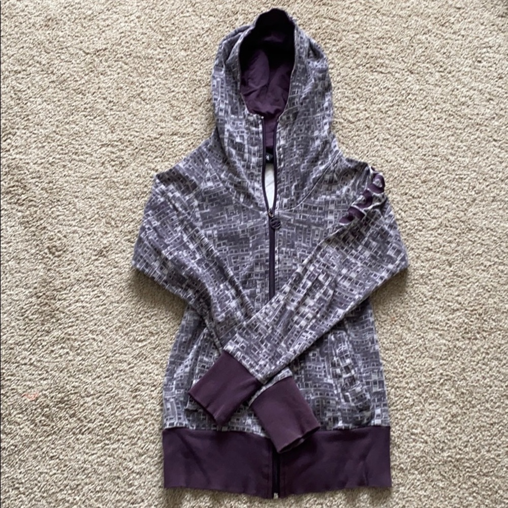 Bench zip up sweater